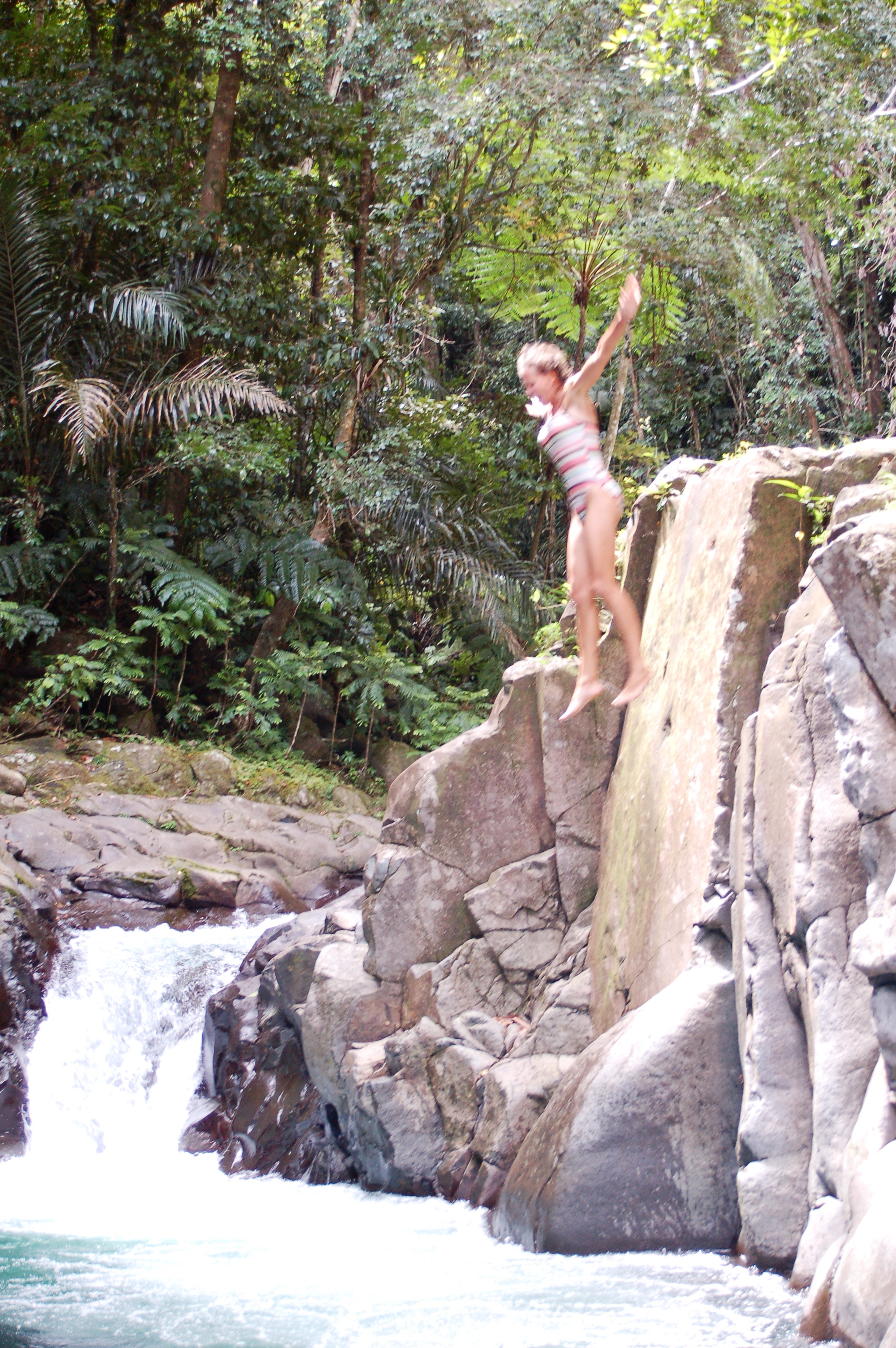 March2009/kjumpfalls.jpg